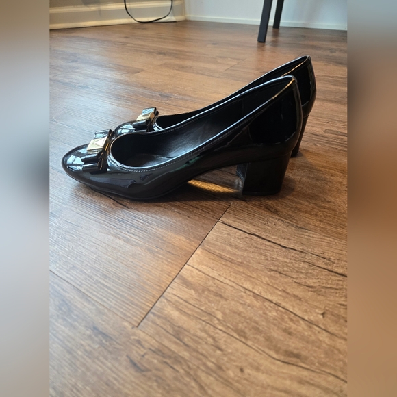 Michael Kors Black Patent Leather Heels - Picture 2 of 6